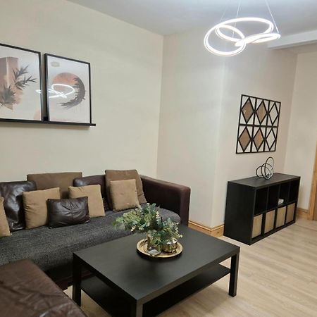 Rooms In Manchester 6 Minutes Drive To Victoria Station Luaran gambar