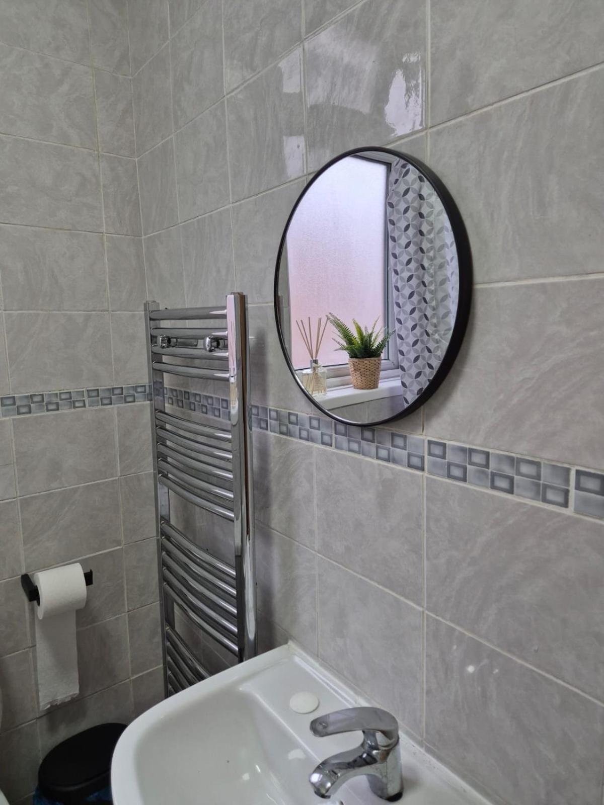 Rooms In Manchester 6 Minutes Drive To Victoria Station Luaran gambar