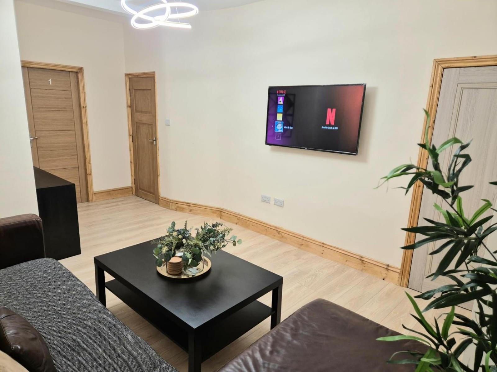 Rooms In Manchester 6 Minutes Drive To Victoria Station Luaran gambar
