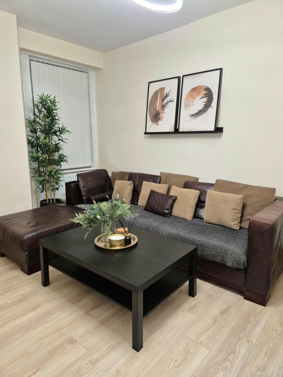 Rooms In Manchester 6 Minutes Drive To Victoria Station Luaran gambar