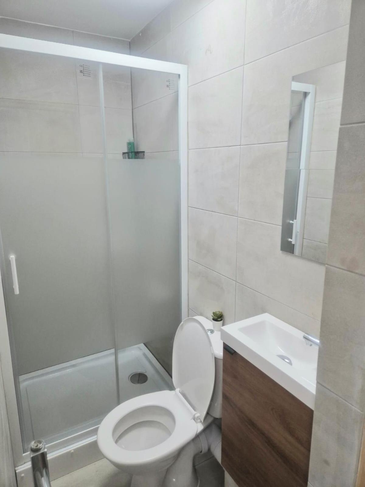 Rooms In Manchester 6 Minutes Drive To Victoria Station Luaran gambar